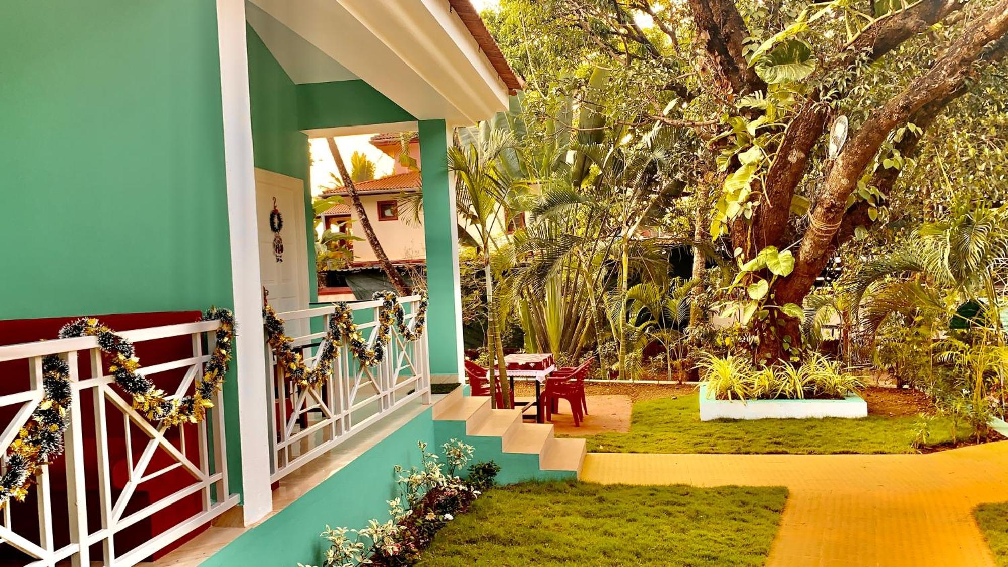 Stan-Inn: Vagator Retreat with Wi-Fi, Parking & Kitchen Exterior photo